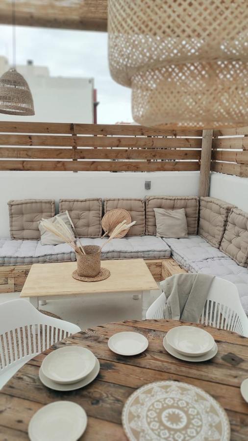 Nomad Surf House Hostel Corralejo Exterior photo