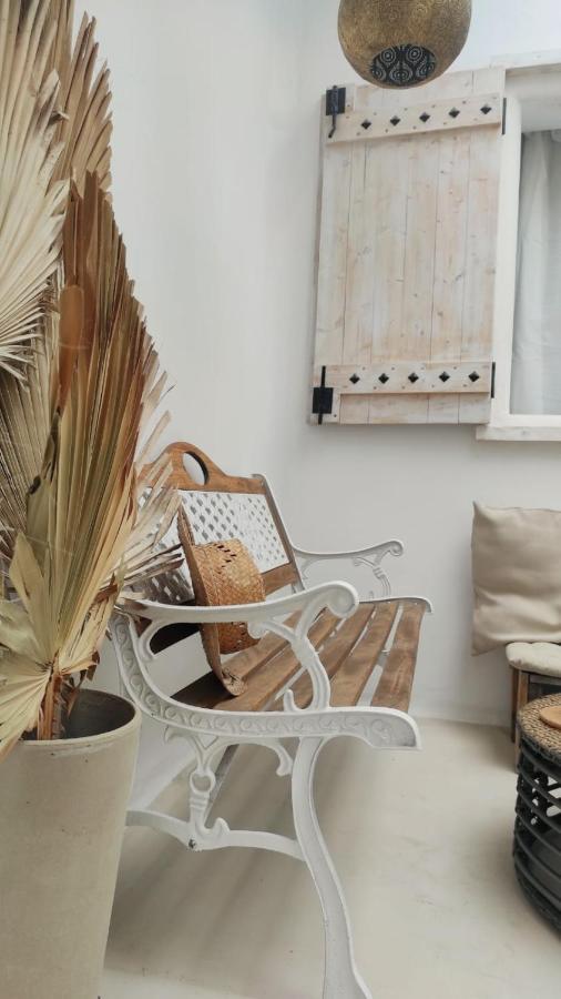 Nomad Surf House Hostel Corralejo Exterior photo